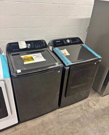 New Samsung set both washer and dryer